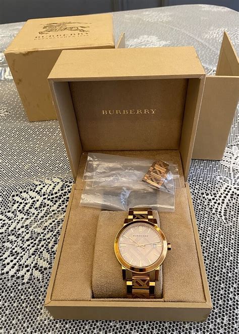 burberry rose gold saat|Burberry.